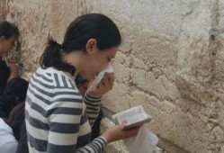 娱乐吃瓜君带孩子,趣味育儿记